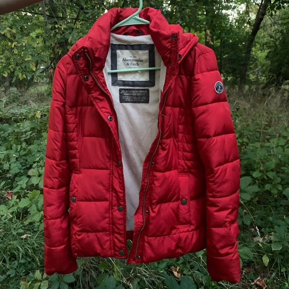 Scarlet A&F Winter Coat, Soft Interior, Hooded, Excellent Condition - Picture 1 of 16